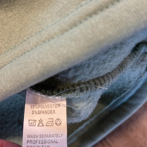 GREEN FROG SWEATSHIRT (S) - Picture 9 of 10